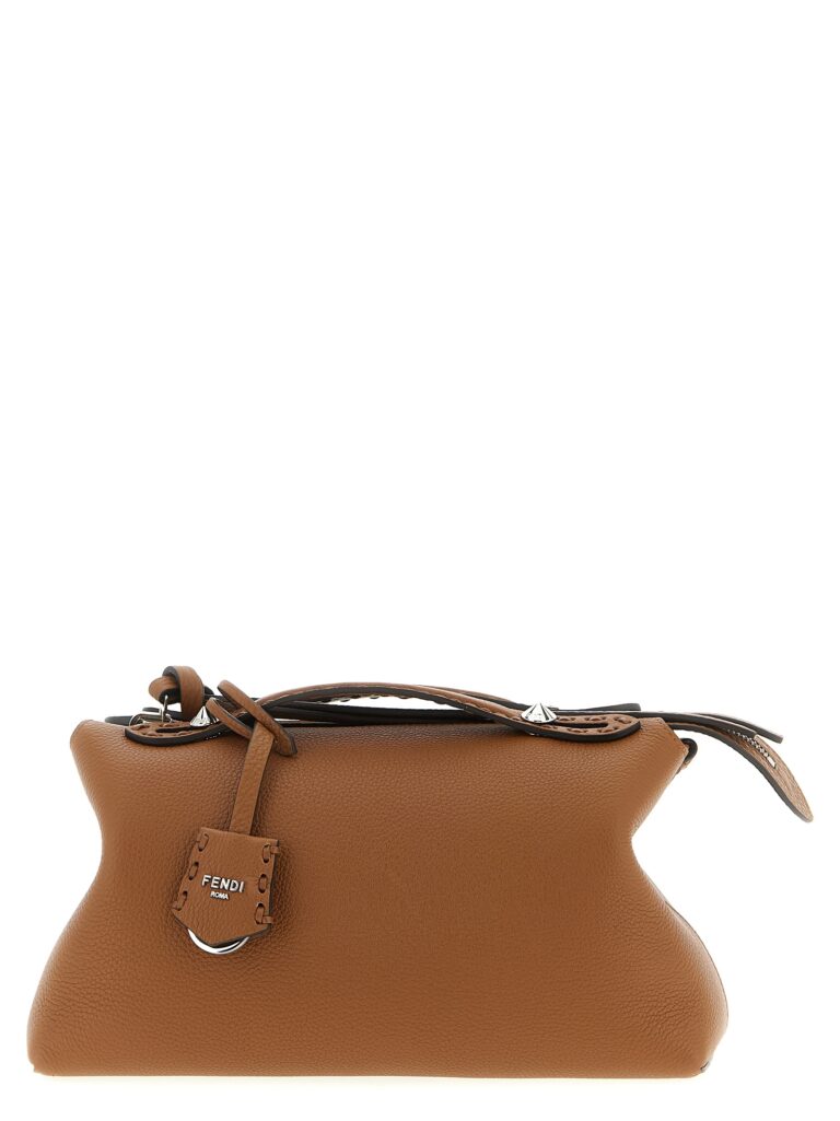 Fendi кафява кожена дамска чанта