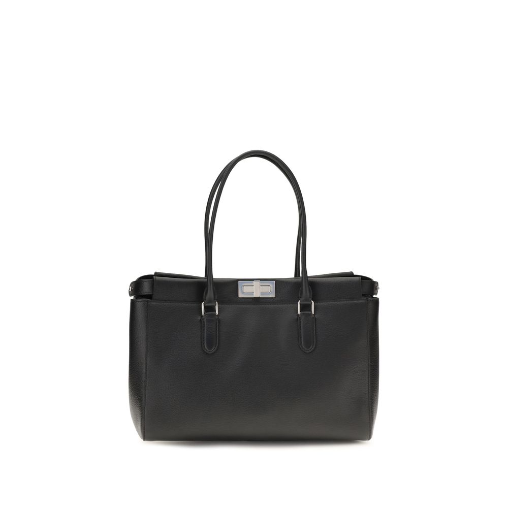 11211843.jpeg Fendi черна кожена чанта за рамо - Image 1