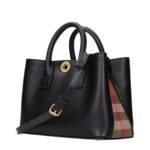 Burberry черна кожена дамска чанта - Image 2